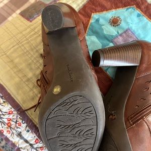 Nurture shoes
Nurture by Lamaze